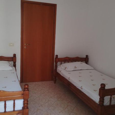 Home Vlore Bagian luar foto